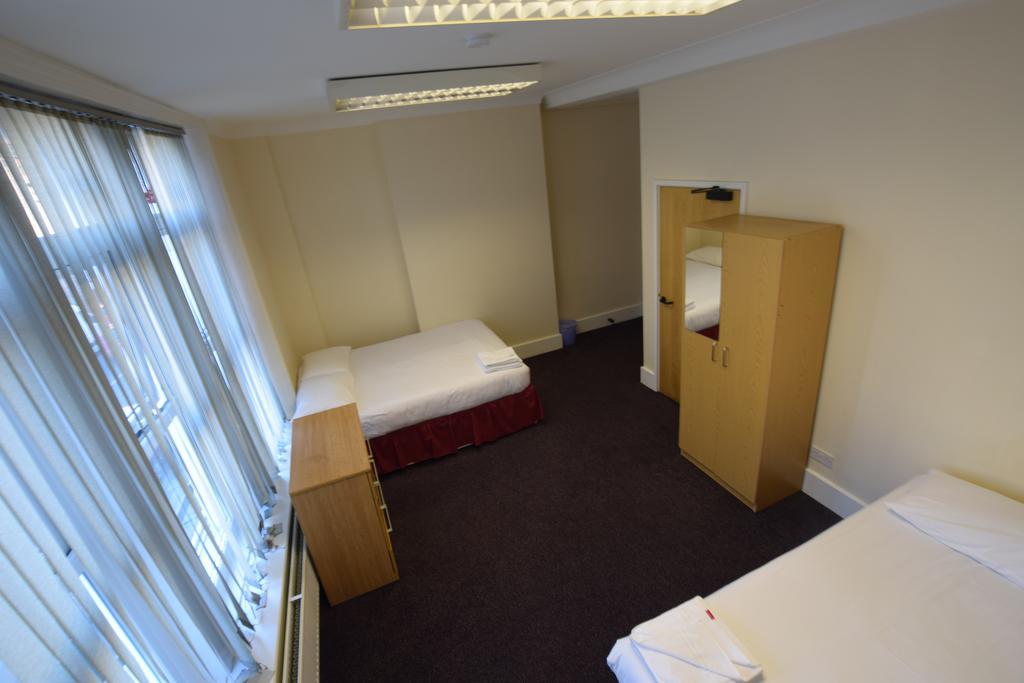 York Hotel Ίλφορντ Εξωτερικό φωτογραφία