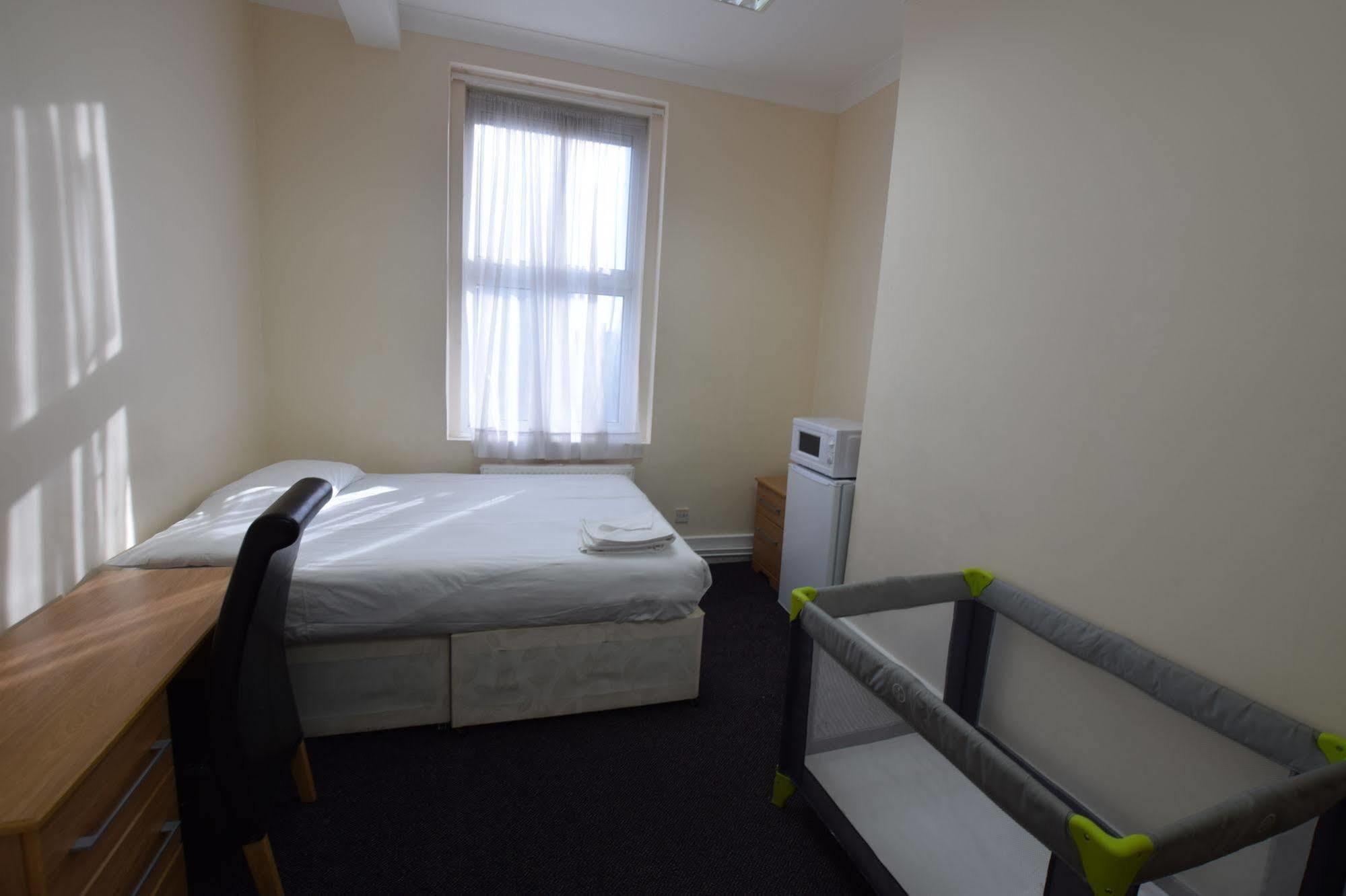 York Hotel Ίλφορντ Εξωτερικό φωτογραφία