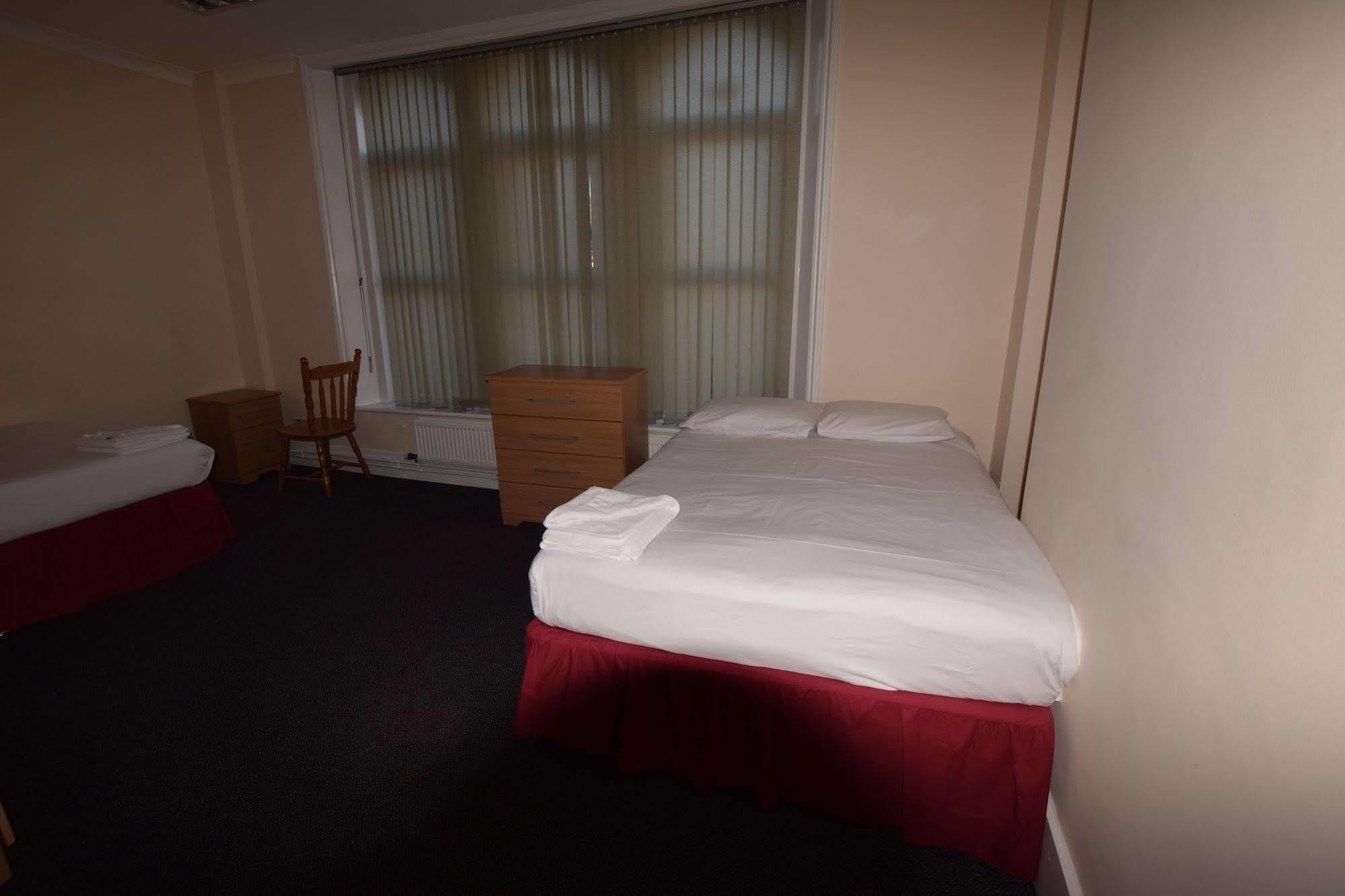 York Hotel Ίλφορντ Εξωτερικό φωτογραφία